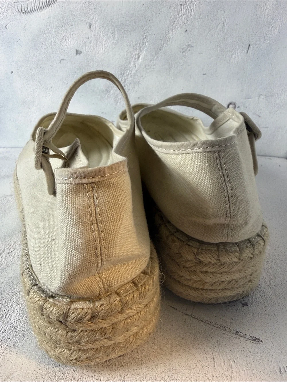 NWOT Women’s Cream Canvas Espadrille Platform Mary Janes